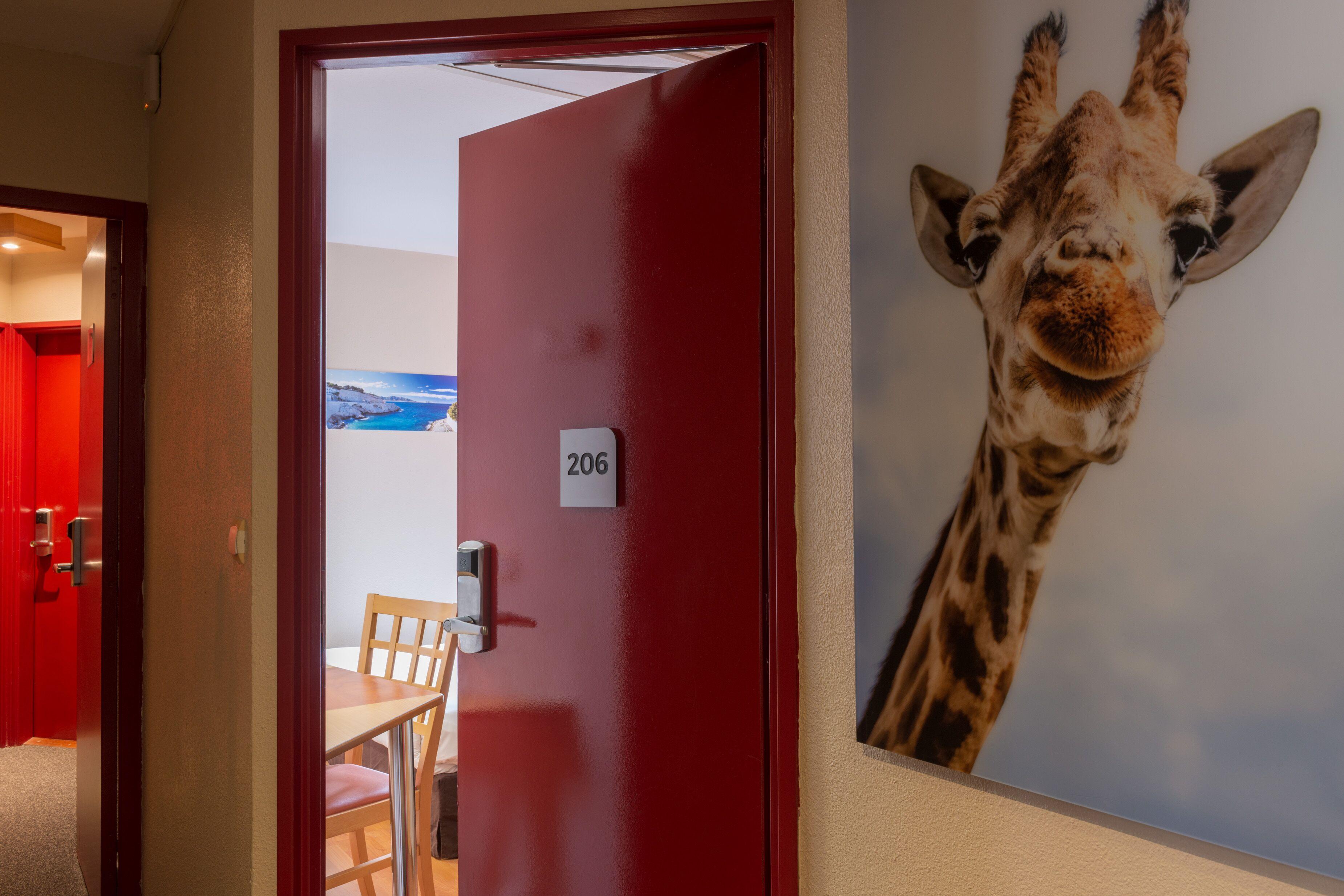 The Originals City Hotel Marseille Aeroport فيتروي المظهر الخارجي الصورة