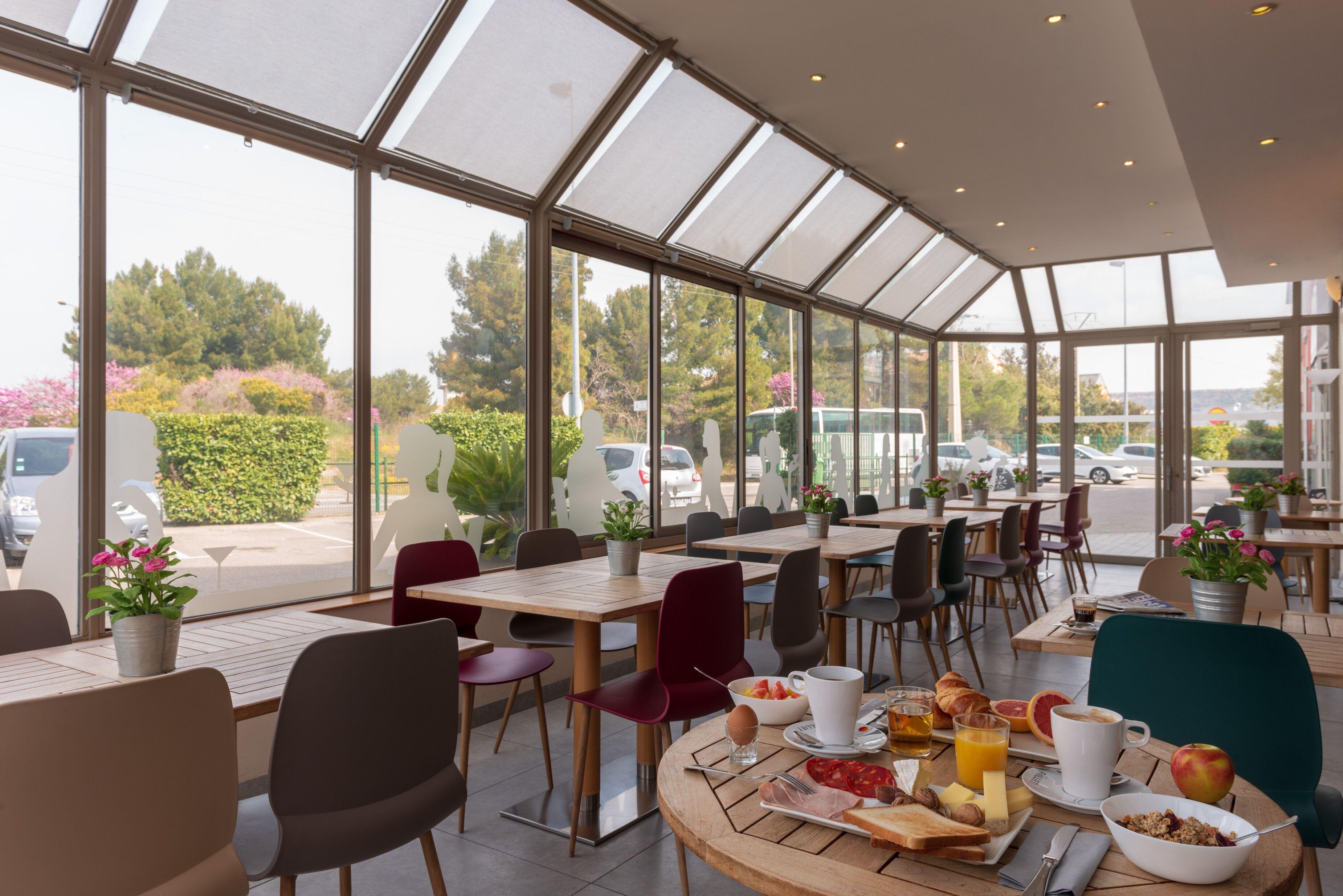 The Originals City Hotel Marseille Aeroport فيتروي المظهر الخارجي الصورة